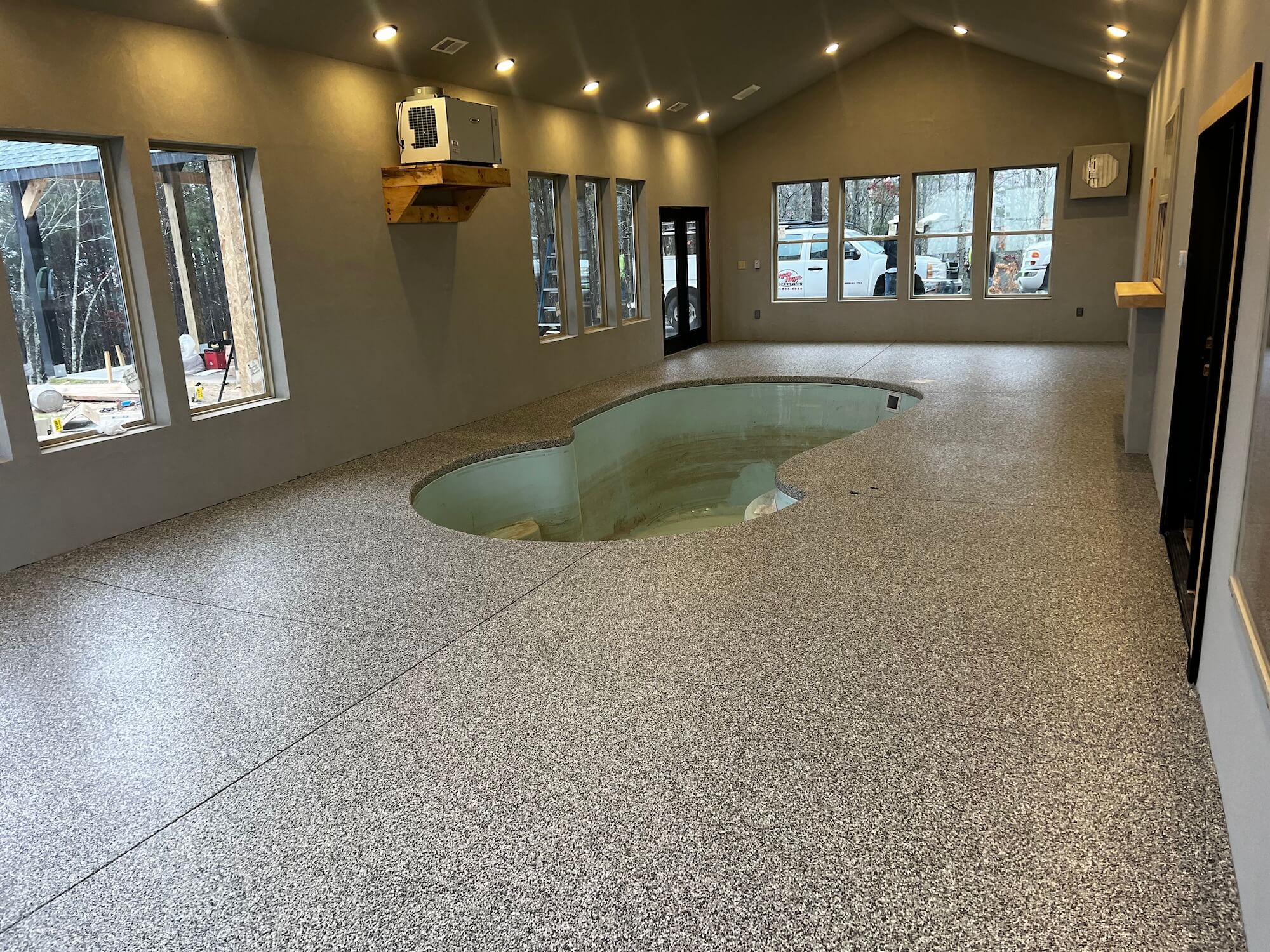 Custom Concrete Coating in Mississippi. Protect Your Floors Today!