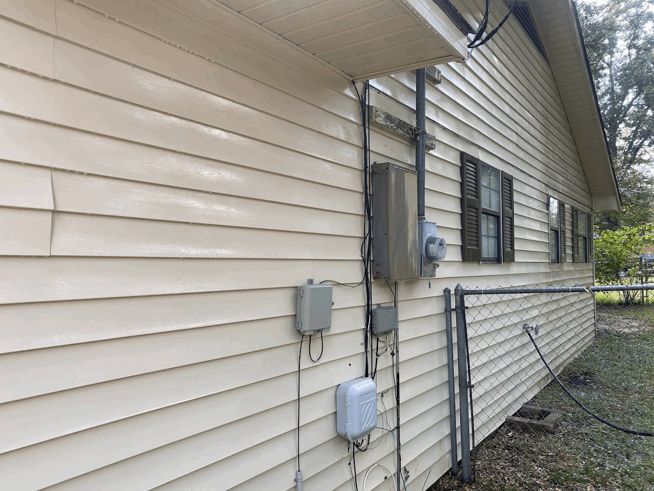 soft washing service in Oxford, MS and the entire North Mississippi. Call us today for a free quote!
